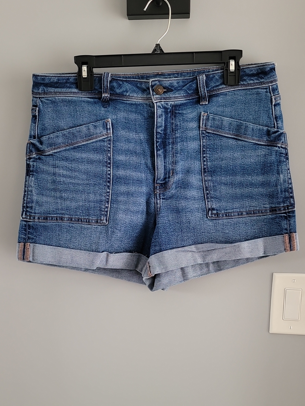 American Eagle Outfitters Blue Rolled-Hem Denim Patch-Pocket Shorts